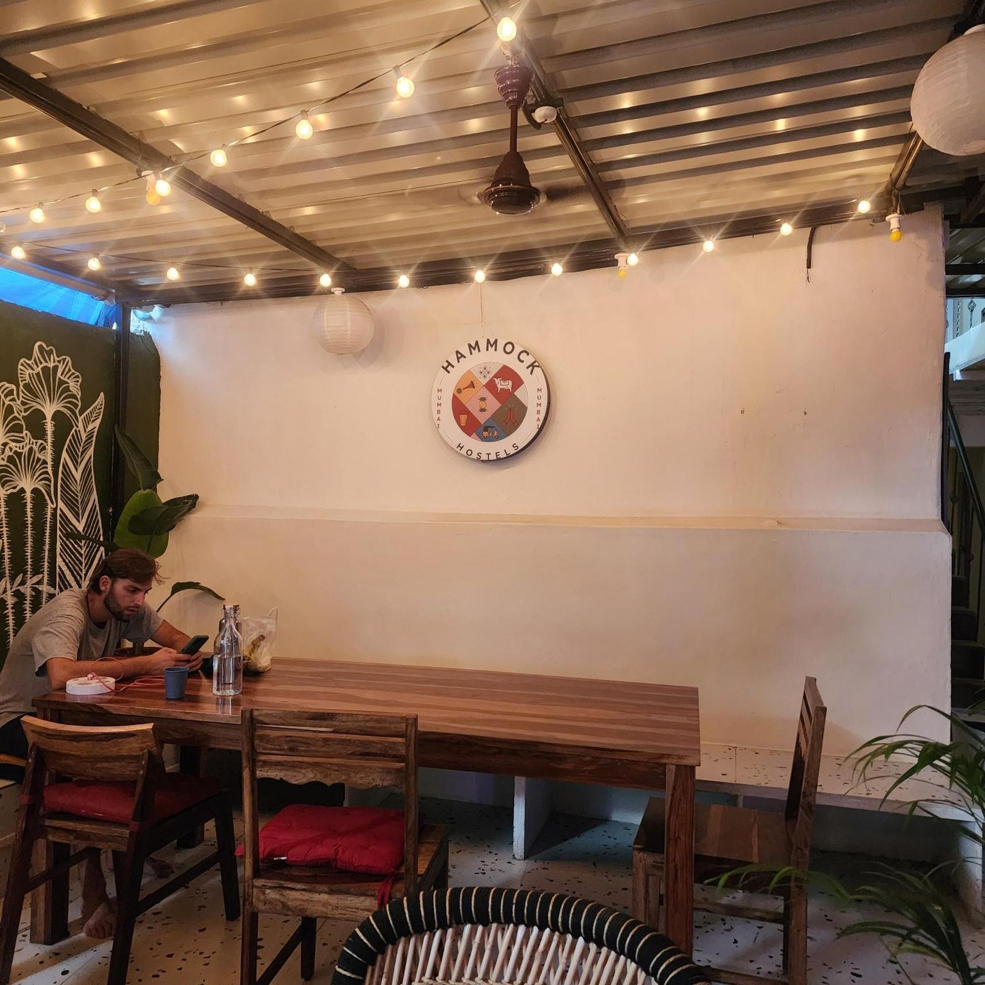 Hammock Hostels - Bandra مومباي المظهر الخارجي الصورة